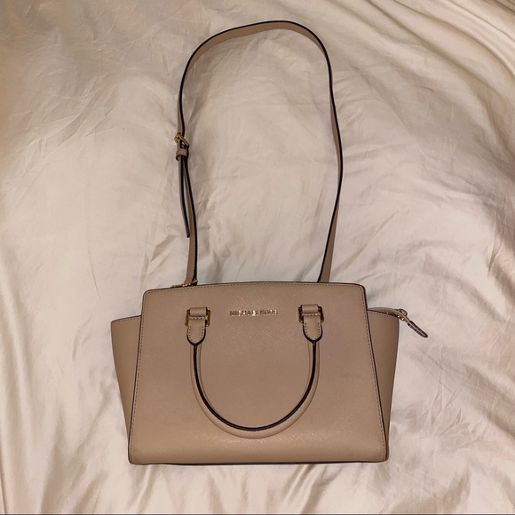 👜 Michael Kors MD Selma Leather Satchel – Vintage Chic Glam 👜 - Picture 5 of 8
